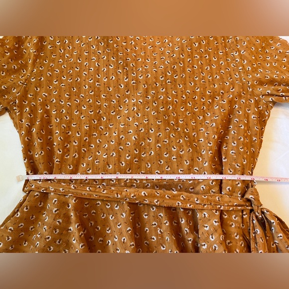 LOFT Women's Ruffled Casual Work Wrap Blouse Size L Golden Yellow EUC - Picture 6 of 6